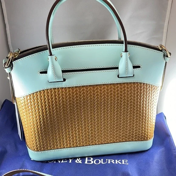 New!! Dooney And Bourke Domed Satchel